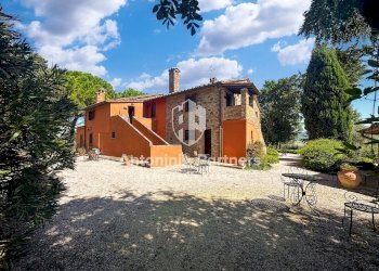 casale il falcone 9.jpg - Casale Via dei Partigiani, Castiglione del Lago - foto 13