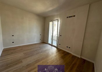 WhatsApp Image 2025-09-25 at 09.42.59 (1).jpeg - Trilocale Via Caponsacchi, Firenze - foto 7