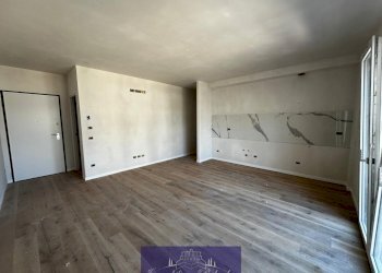 WhatsApp Image 2025-09-25 at 09.42.59.jpeg - Trilocale Via Caponsacchi, Firenze - foto 12