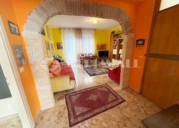 008IMAGE.JPG - Appartamento Pordenone - foto 9