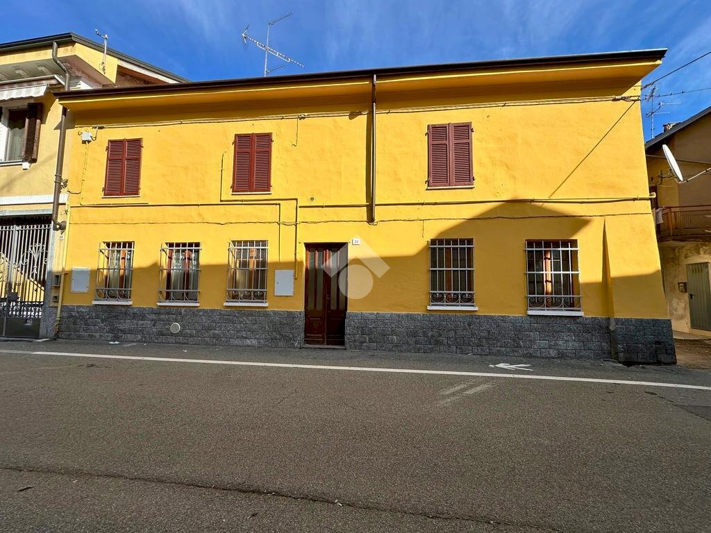 Apartment Via Edmondo De Amicis, Santhià - photo 1