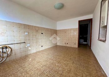 Appartamento Via Edmondo De Amicis, Santhià - foto 2