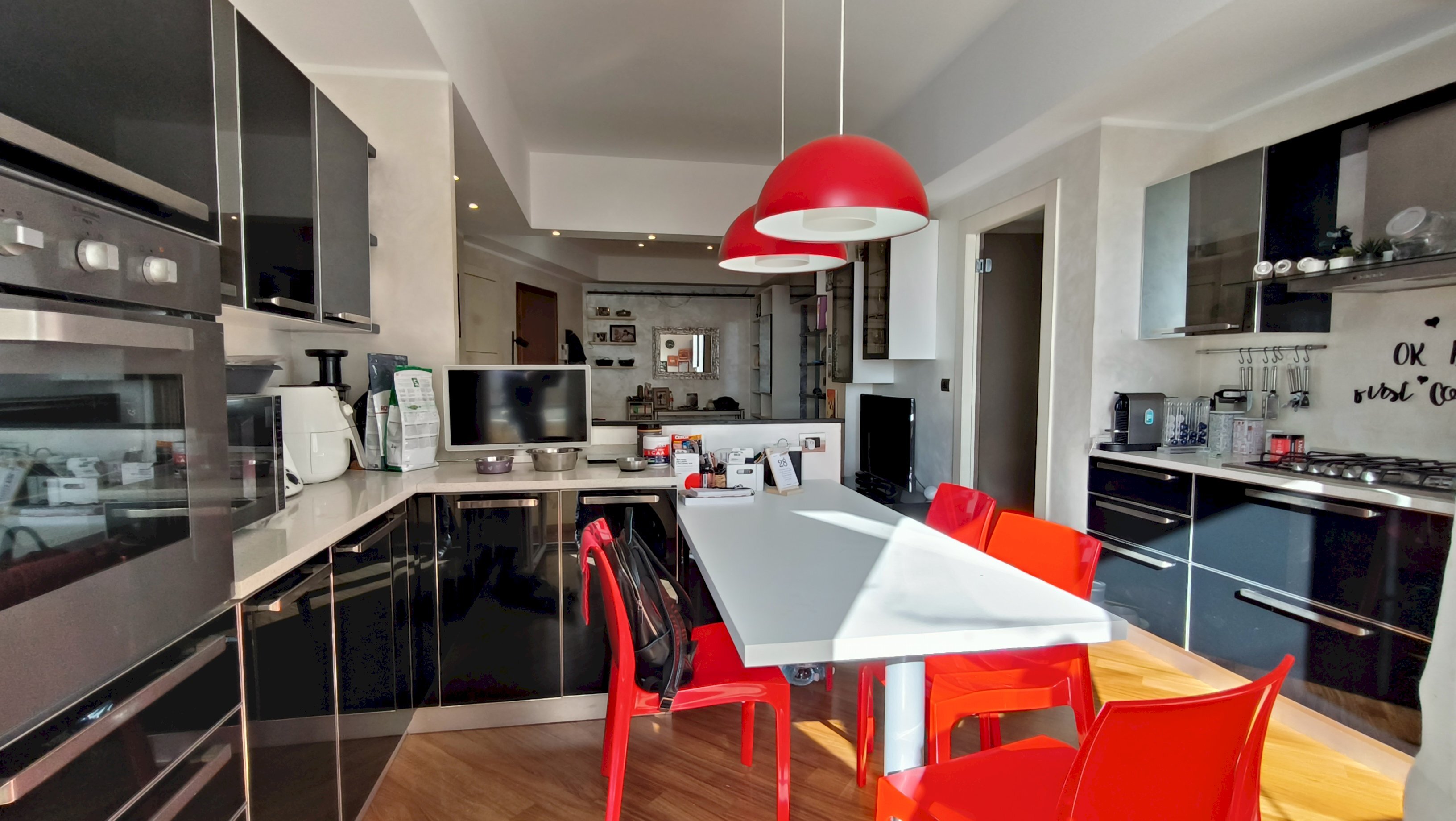 Quadrilocale via Giovanni Opisso, Genova (zona Pegli) - foto 1