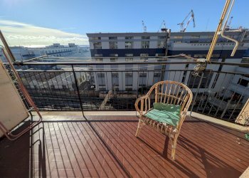 Bilocale via Giacomo Puccini, Genova (zona Sestri Ponente) - foto 1