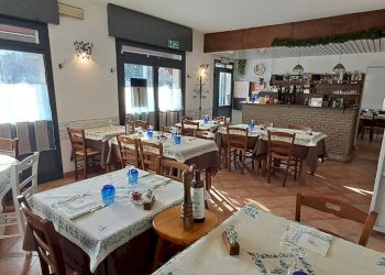 Negozio Via Francesco Zanardi, 388, Bologna - foto 1