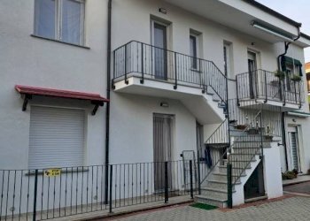 Four-room apartment Gassino Torinese - photo 3