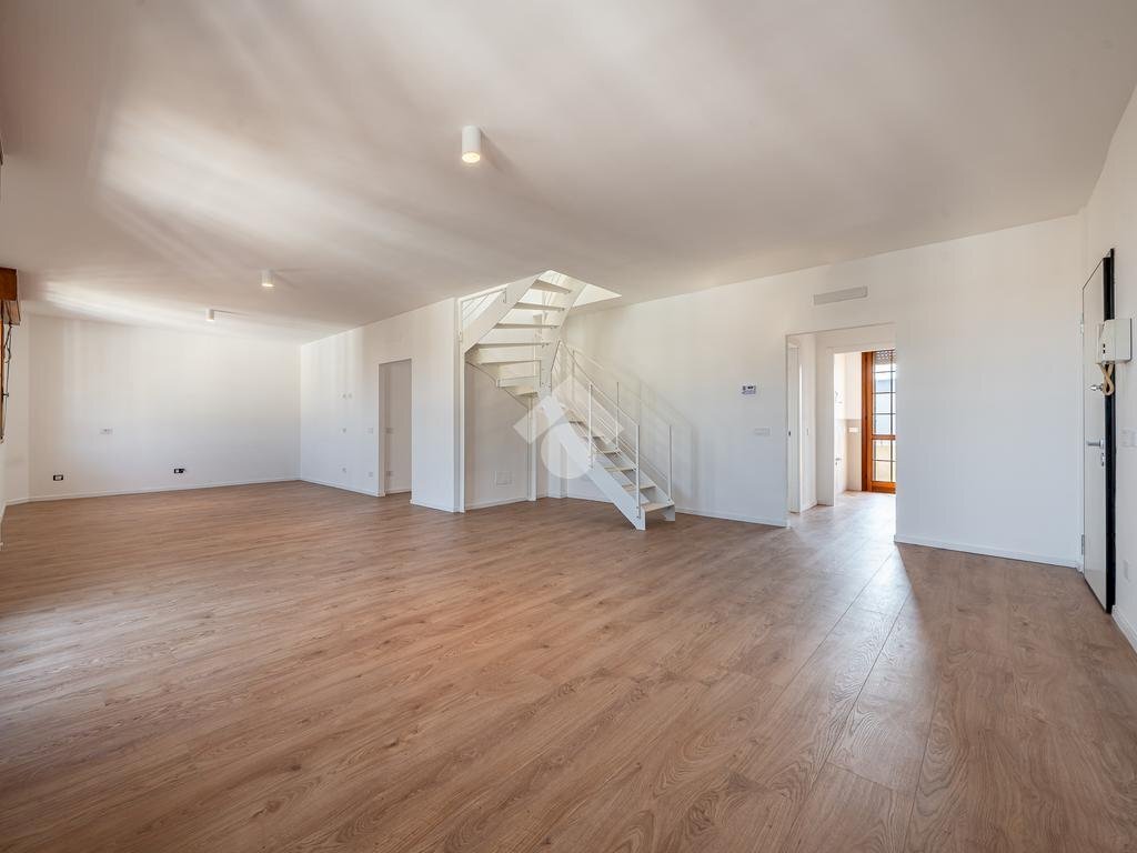 Attic Via M. Buonarroti, Carpi - photo 2