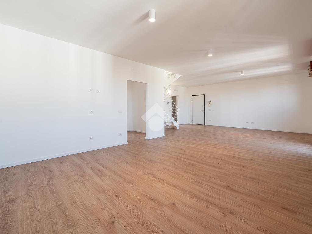 Attic Via M. Buonarroti, Carpi - photo 3