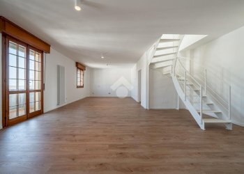 Attic Via M. Buonarroti, Carpi - photo 1