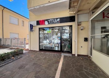 Shop viale Roma, Cervia - photo 5