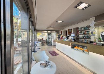 Shop Viale Roma, Cervia - photo 8