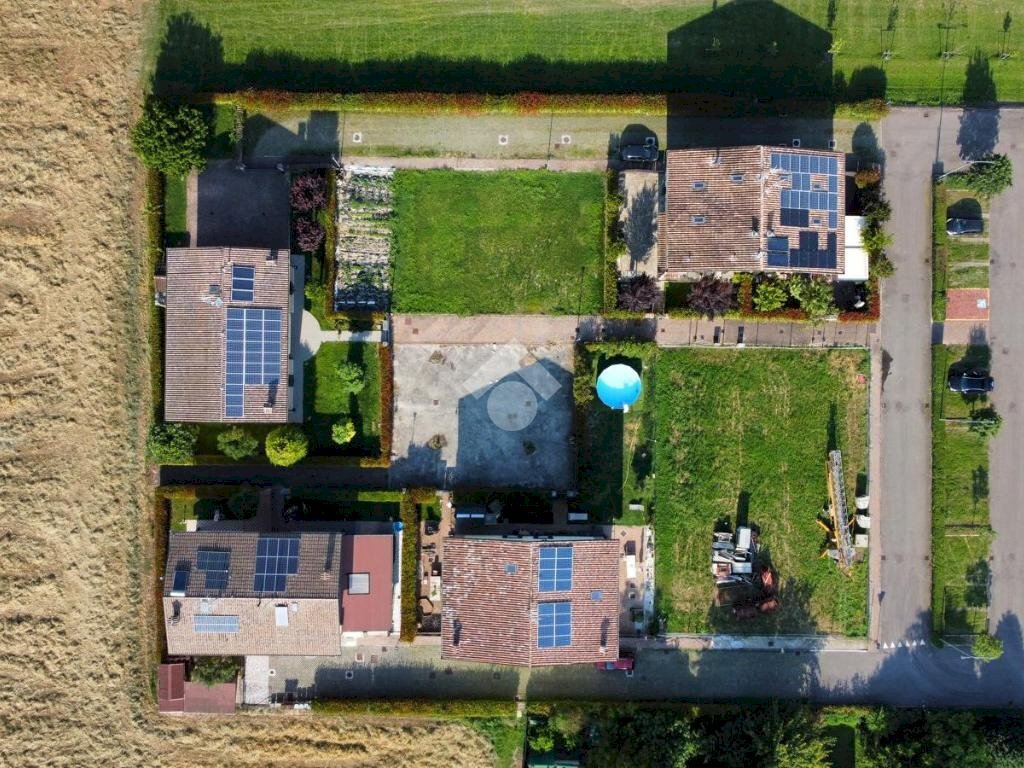 Building land Via S. Prospero, Correggio - photo 1