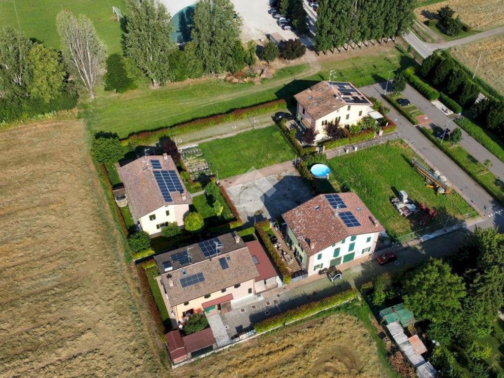 Building land Via S. Prospero, Correggio - photo 2