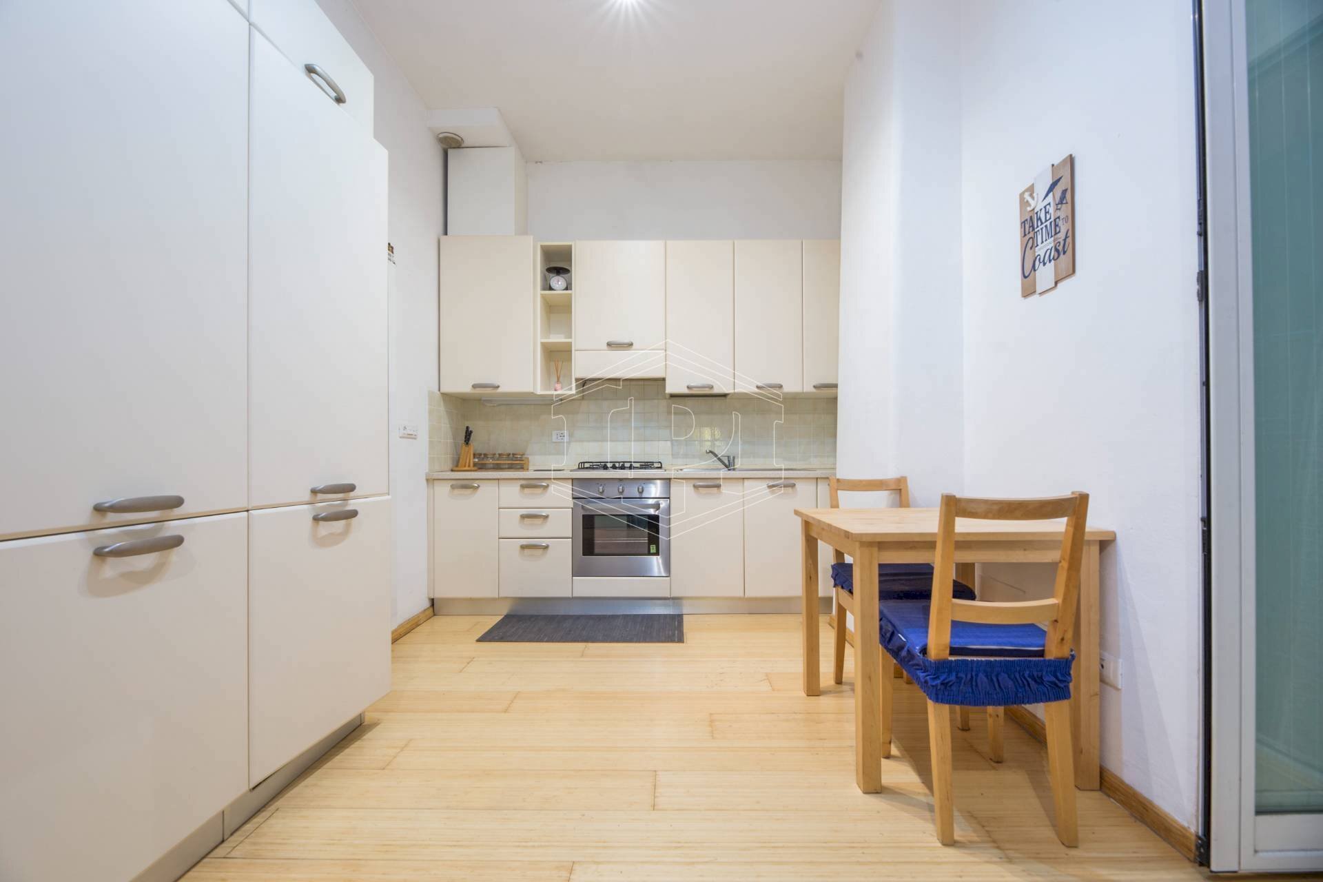 One-room apartment Vico Ferrari, Genova (neighborhood Centro Storico) - photo 2