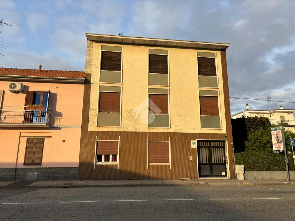 Three-family Villa Corso Milano, Novara - photo 2