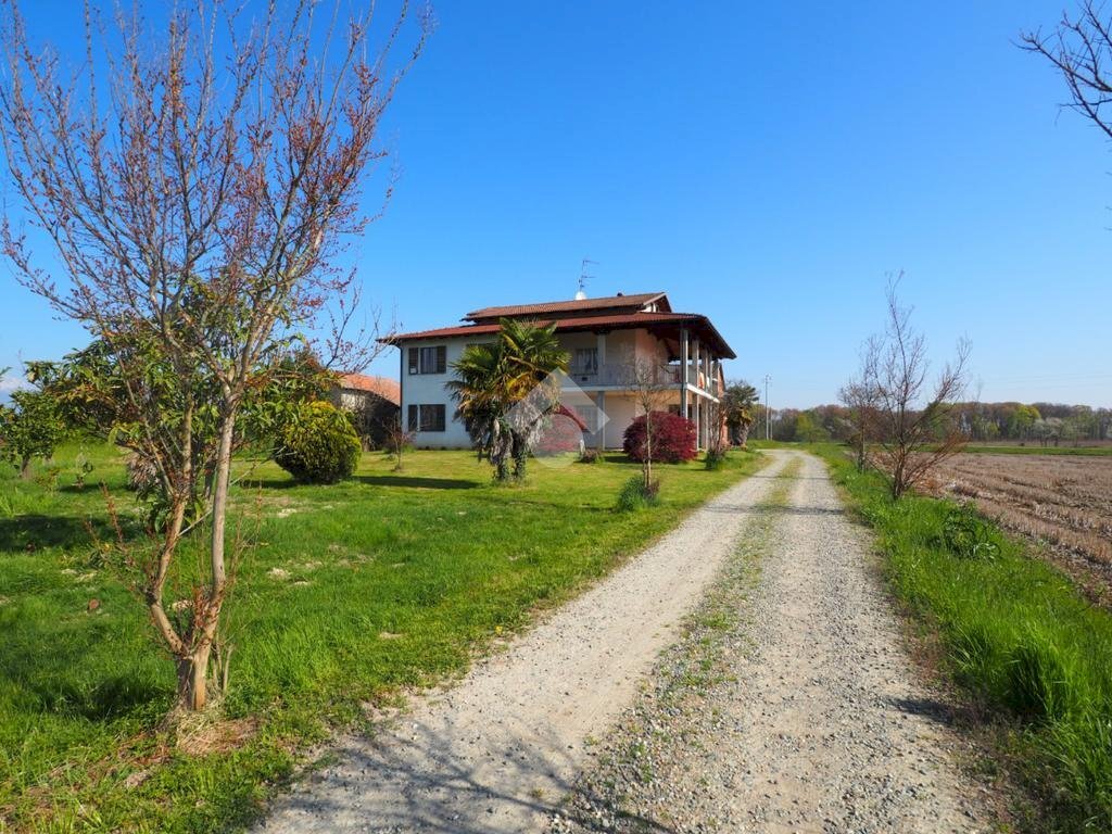 Independent house Via rovasenda, Brusnengo - photo 1