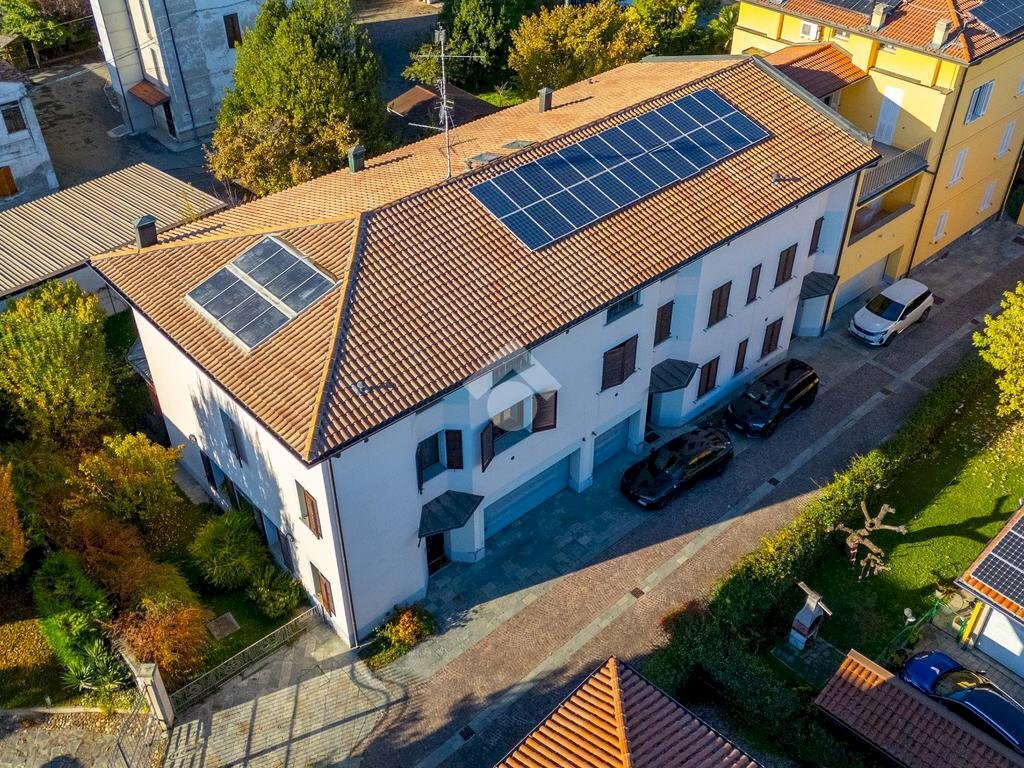 Casa semi indipendente via Roma, Sant'Ilario d'Enza - foto 2