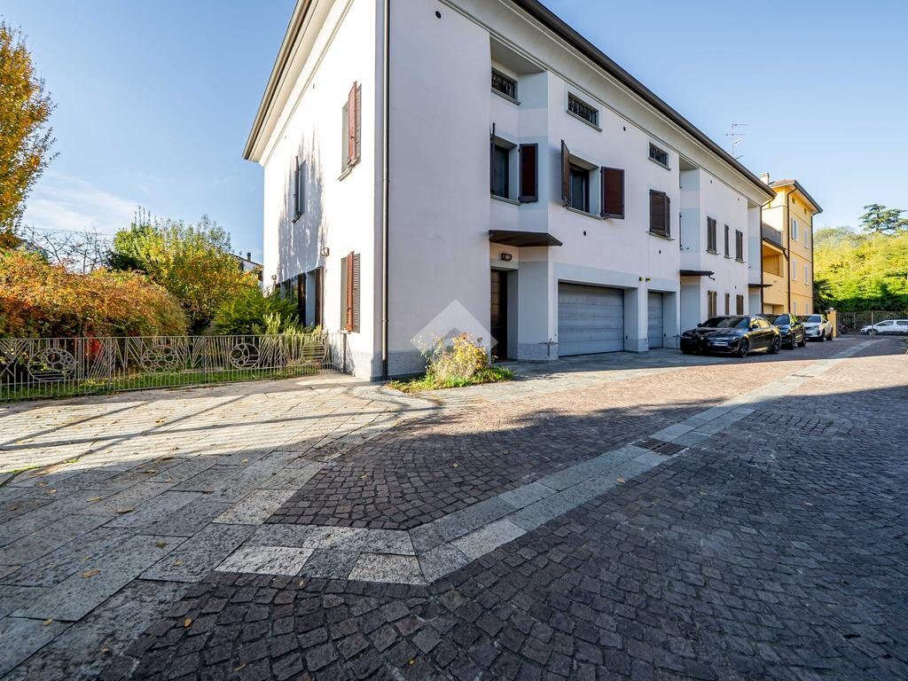 Casa semi indipendente via Roma, Sant'Ilario d'Enza - foto 1