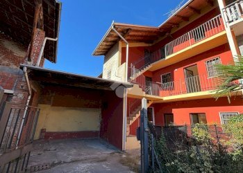 Independent house Via Ticino, Varallo Pombia - photo 1