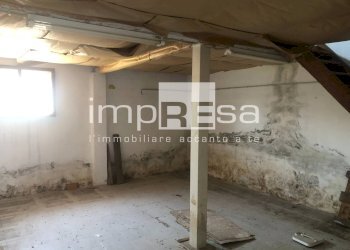 interno sub 3 e 4 - Magazzino viale della resistenza
 
8, Quarto d'Altino - foto 16