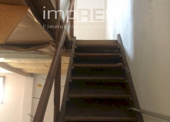 scala accesso soppalco sub 3 e 4 - Magazzino viale della resistenza
 
8, Quarto d'Altino - foto 19