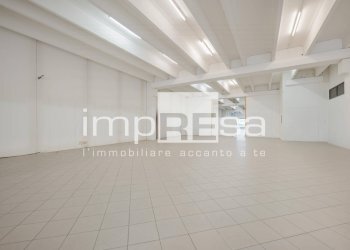 spazi piano terra - Locale Commerciale via botticelli, Mogliano Veneto - foto 8