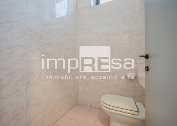esempio bagno - Locale Commerciale via botticelli, Mogliano Veneto - foto 19