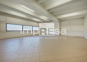 spazi primo piano - Locale Commerciale via botticelli, Mogliano Veneto - foto 11