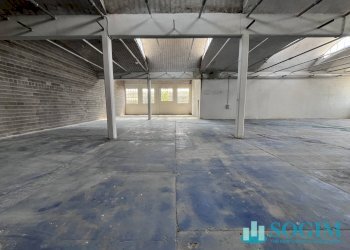 Foto 2 - Capannone via Silvio Pellico
 
38, Abbiategrasso - foto 2