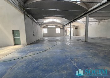 Foto 3 - Capannone via Silvio Pellico
 
38, Abbiategrasso - foto 3