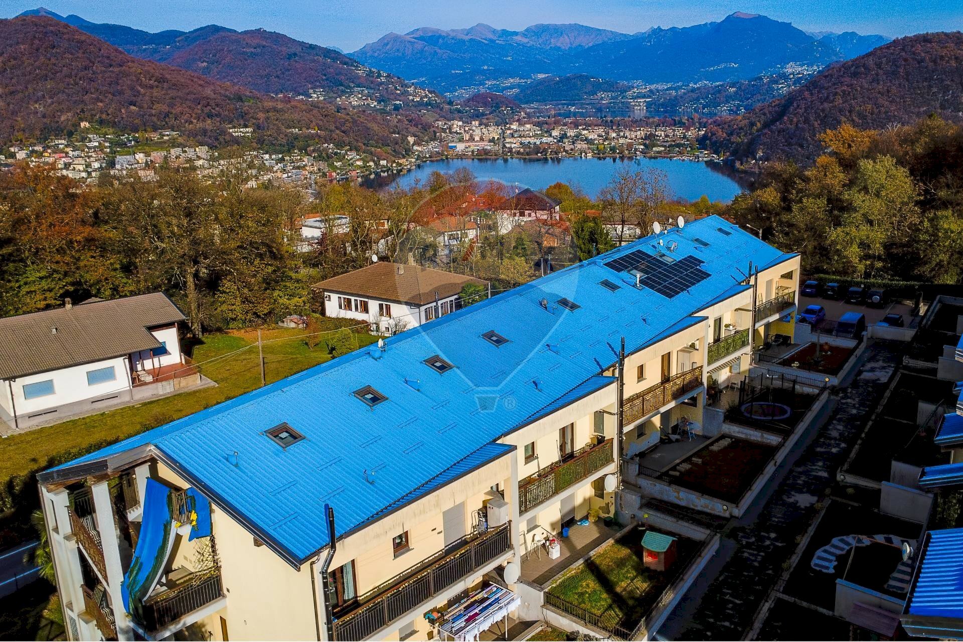 Vista lago - Trilocale Via Statale
 
3/C, Cadegliano-Viconago - foto 2