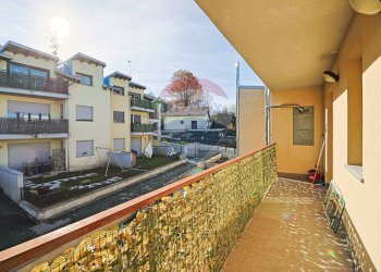 Balcone - Trilocale Via Statale
 
3/C, Cadegliano-Viconago - foto 25