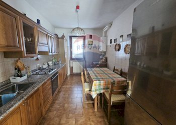 Cucina abitabile - Appartamento via lavatoio
 
1, Comerio - foto 7