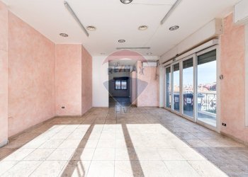 Ricezione / Lobby - Locale Commerciale Via Antonio Gramsci
 
100, Monterotondo - foto 5