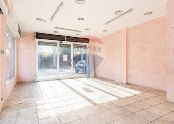 Stanza vuota - Locale Commerciale Via Antonio Gramsci
 
100, Monterotondo - foto 9