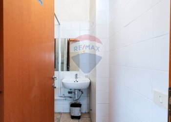 Bagno - Locale Commerciale Via Antonio Gramsci
 
100, Monterotondo - foto 19