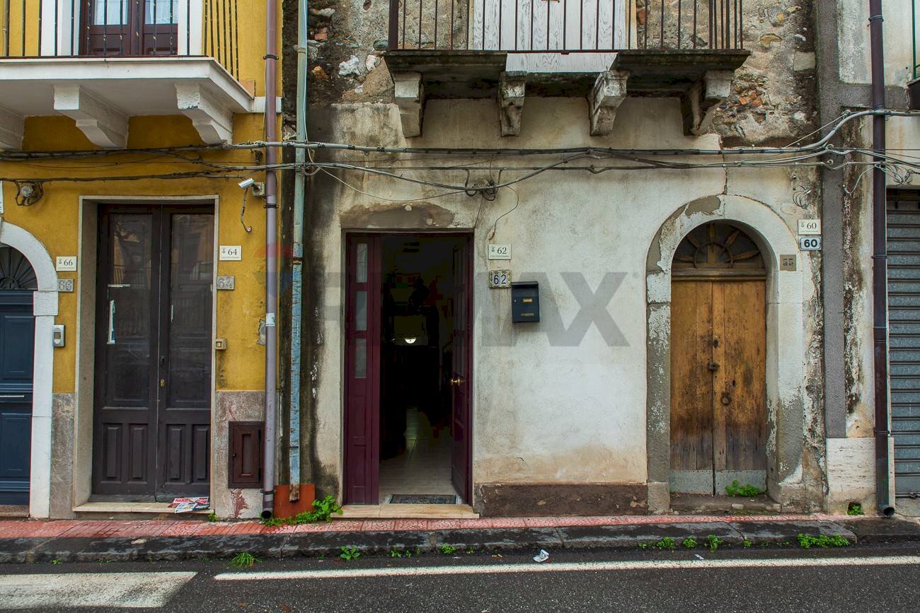 Edificio all\'aperto - Appartamento Corso Vittorio Emanuele
62, Letojanni - foto 2