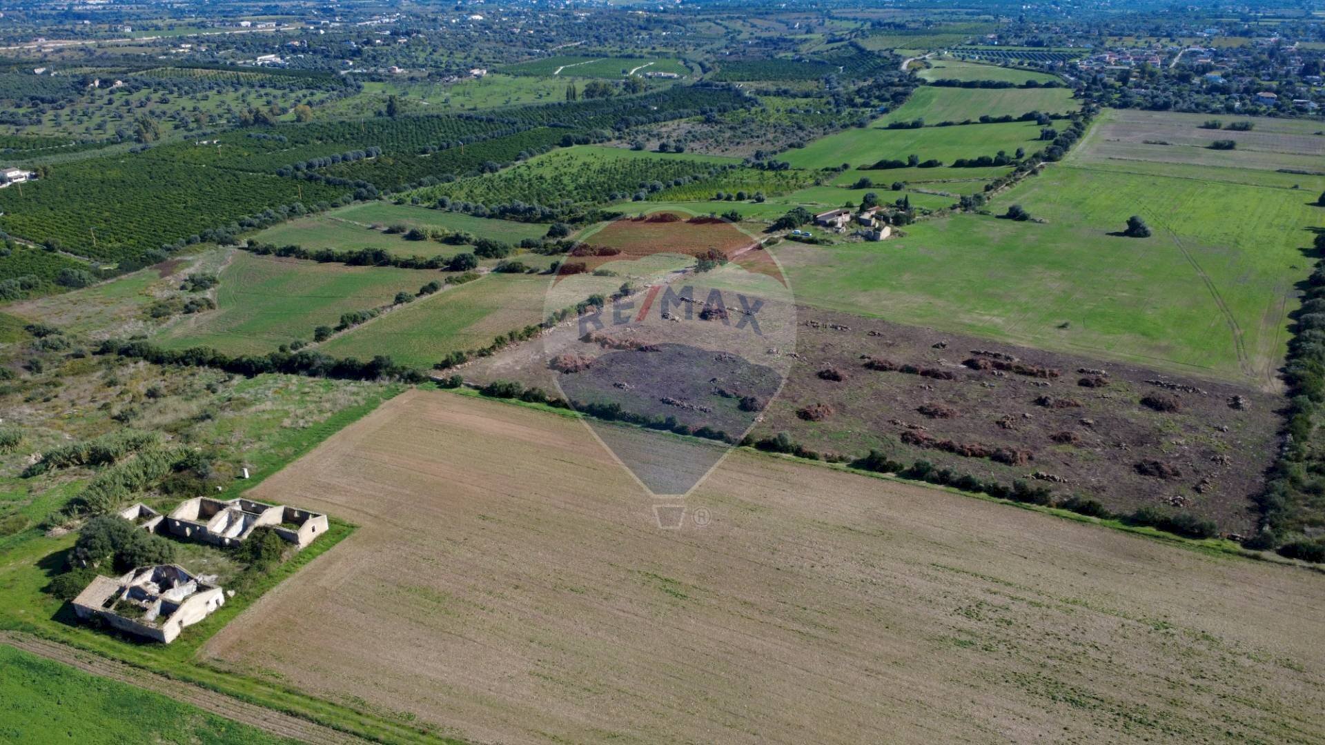 Vista delle montagne - Agricultural land CONTRADA SANDOVAL-CIFALINO, Siracusa - photo 2
