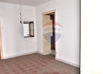 Stanza vuota - Casa indipendente Via Nazionale Mangano
 
284, Acireale - foto 9