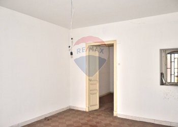 Stanza vuota - Casa indipendente Via Nazionale Mangano
 
284, Acireale - foto 10