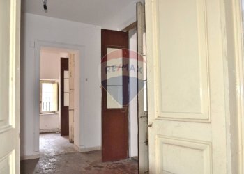 Hall / corridoio - Casa indipendente Via Nazionale Mangano
 
284, Acireale - foto 12