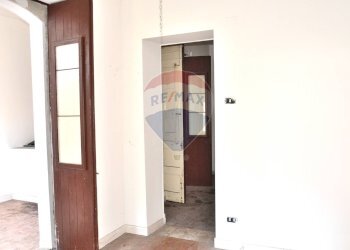 Stanza vuota - Casa indipendente Via Nazionale Mangano
 
284, Acireale - foto 17