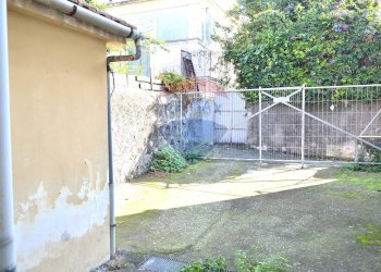 Giardino - Casa indipendente Via Nazionale Mangano
 
284, Acireale - foto 22