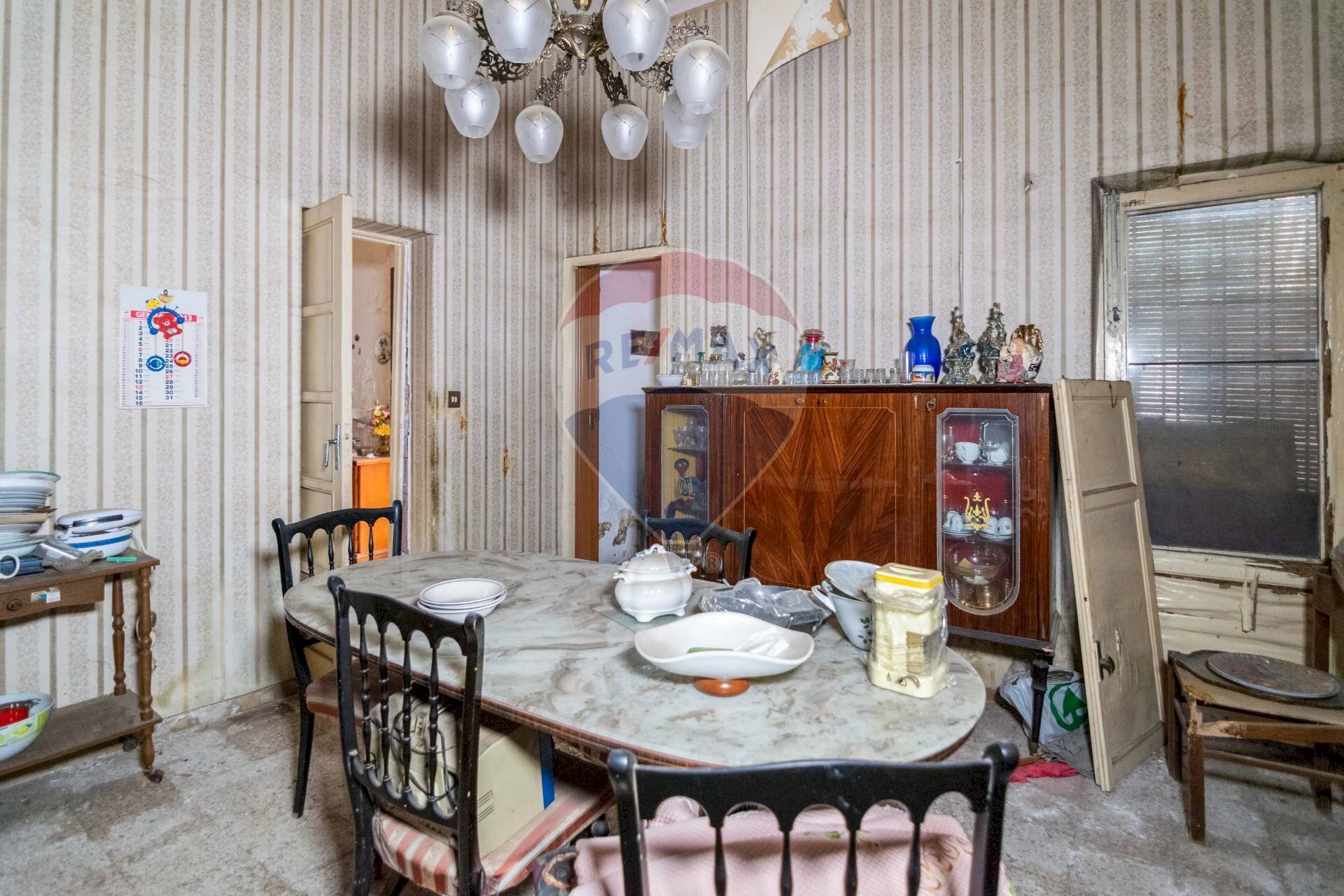 Sala da pranzo - Independent house Via Etna
 
5, San Giovanni la Punta - photo 3