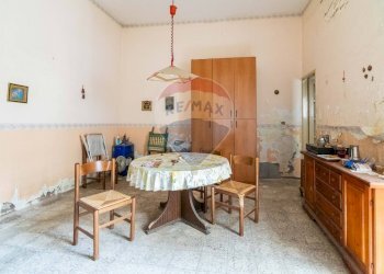 Sala da pranzo - Independent house Via Etna
 
5, San Giovanni la Punta - photo 6