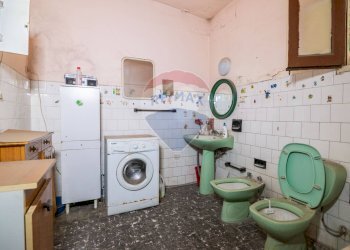 Bagno - Independent house Via Etna
 
5, San Giovanni la Punta - photo 17