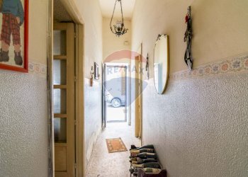 Hall / corridoio - Independent house Via Etna
 
5, San Giovanni la Punta - photo 21