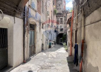 Edificio all\'aperto - Casa semi indipendente VIA DANIELE
 
9, Catania - foto 17