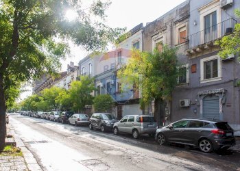 Edificio all\'aperto - Bilocale Via Plebiscito
 
785, Catania - foto 5