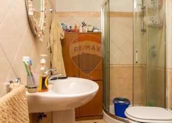 Bagno - Bilocale Via Plebiscito
 
785, Catania - foto 9